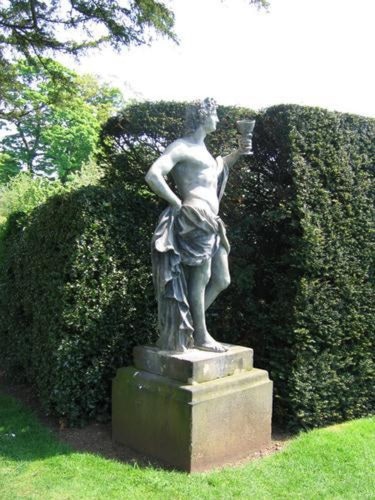 Pgds 20080511 205202 Hardwick Hall Statue