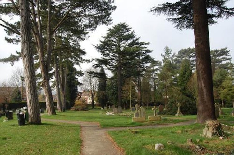 Pgds 20100324 164454 Tewkesbury Cemetery 4