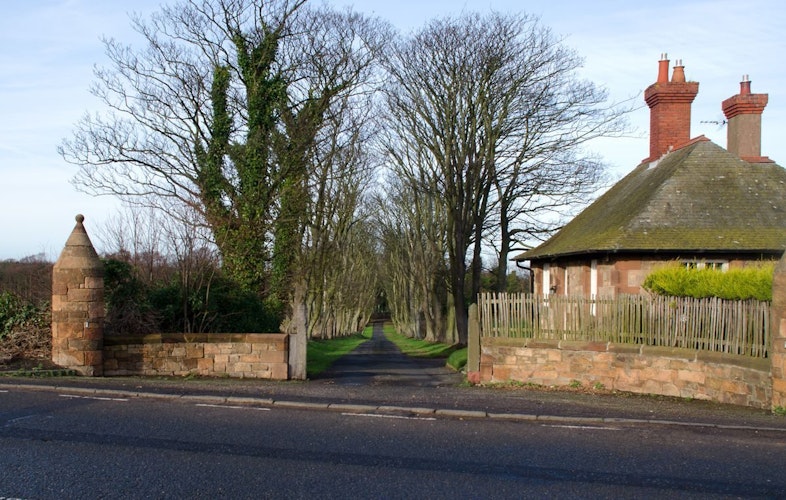 Pgds 20150211 225115 4 Gate Lodge Leading To A Sycamore Lined Avenue